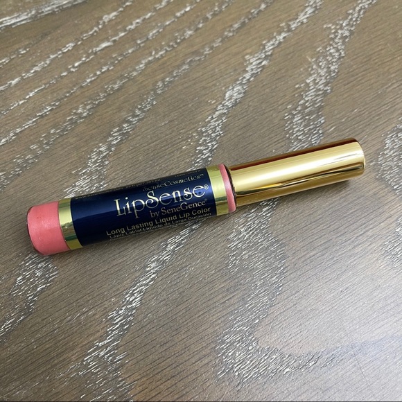 {AUSSIE ROSE LIPSENSE} - Picture 2 of 4